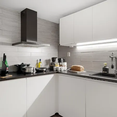 Solsiden Modern Stay: King Beds, Private Entry Trondheim Exterior photo