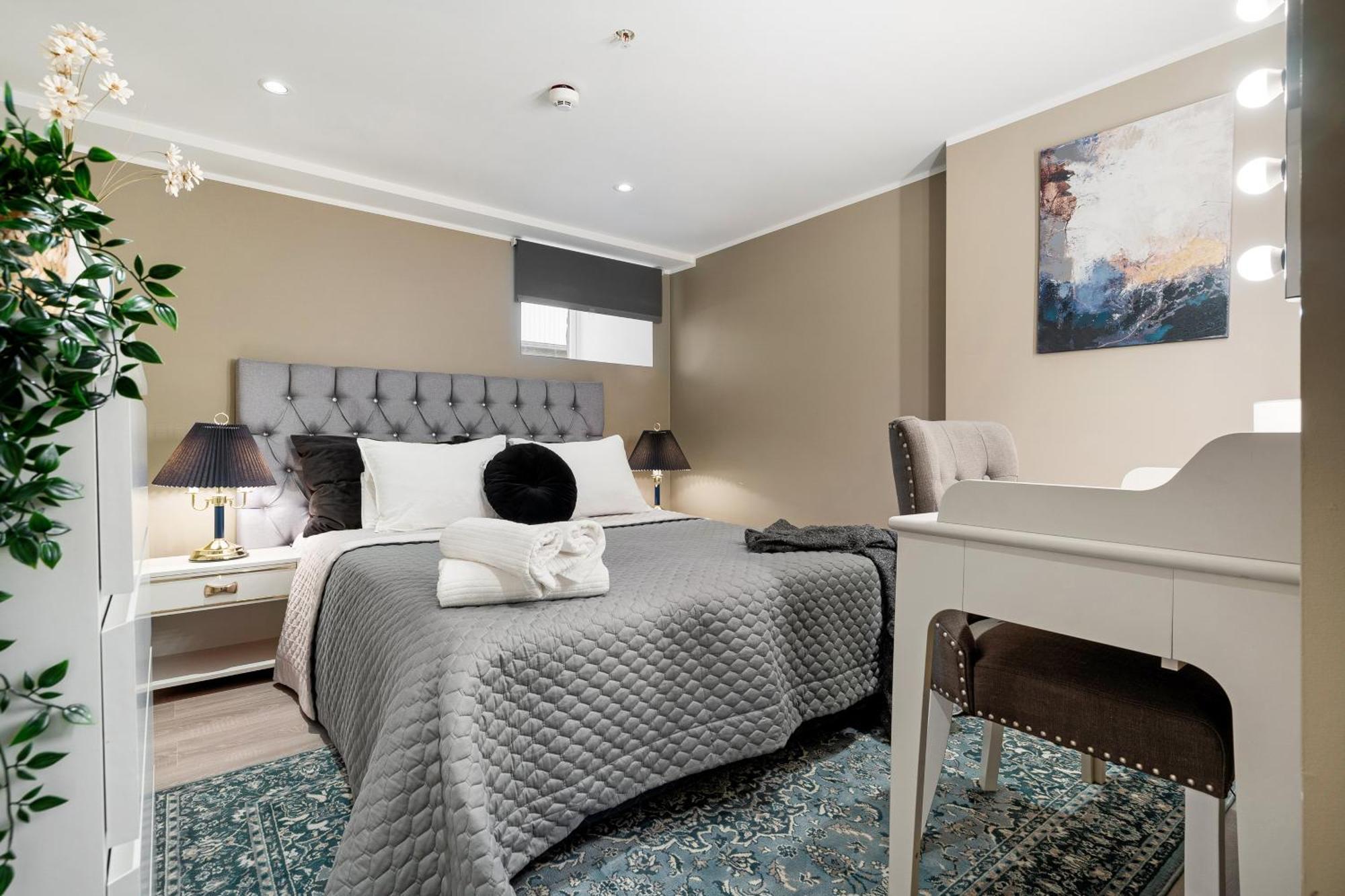 Solsiden Modern Stay: King Beds, Private Entry Trondheim